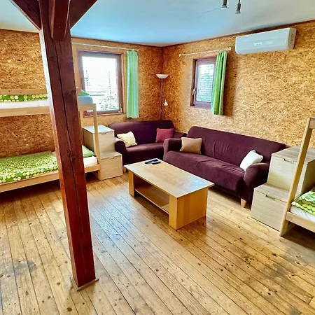 Vinny Sklep Monty Pritluky Holiday home *